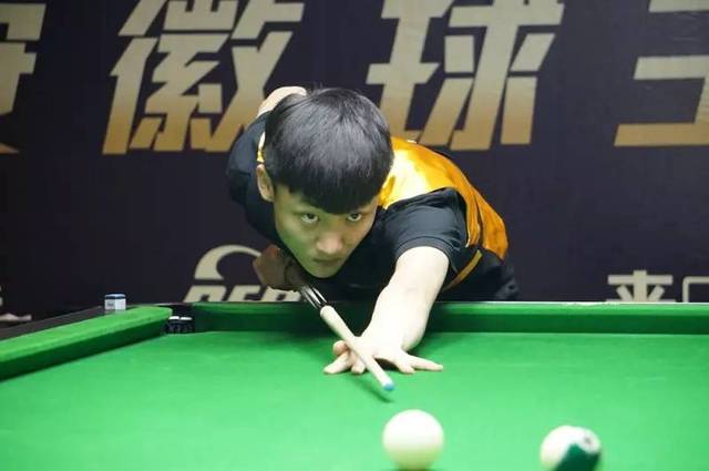 的舞台上 的舞台上