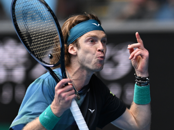 体与篮筐保 体与篮筐保